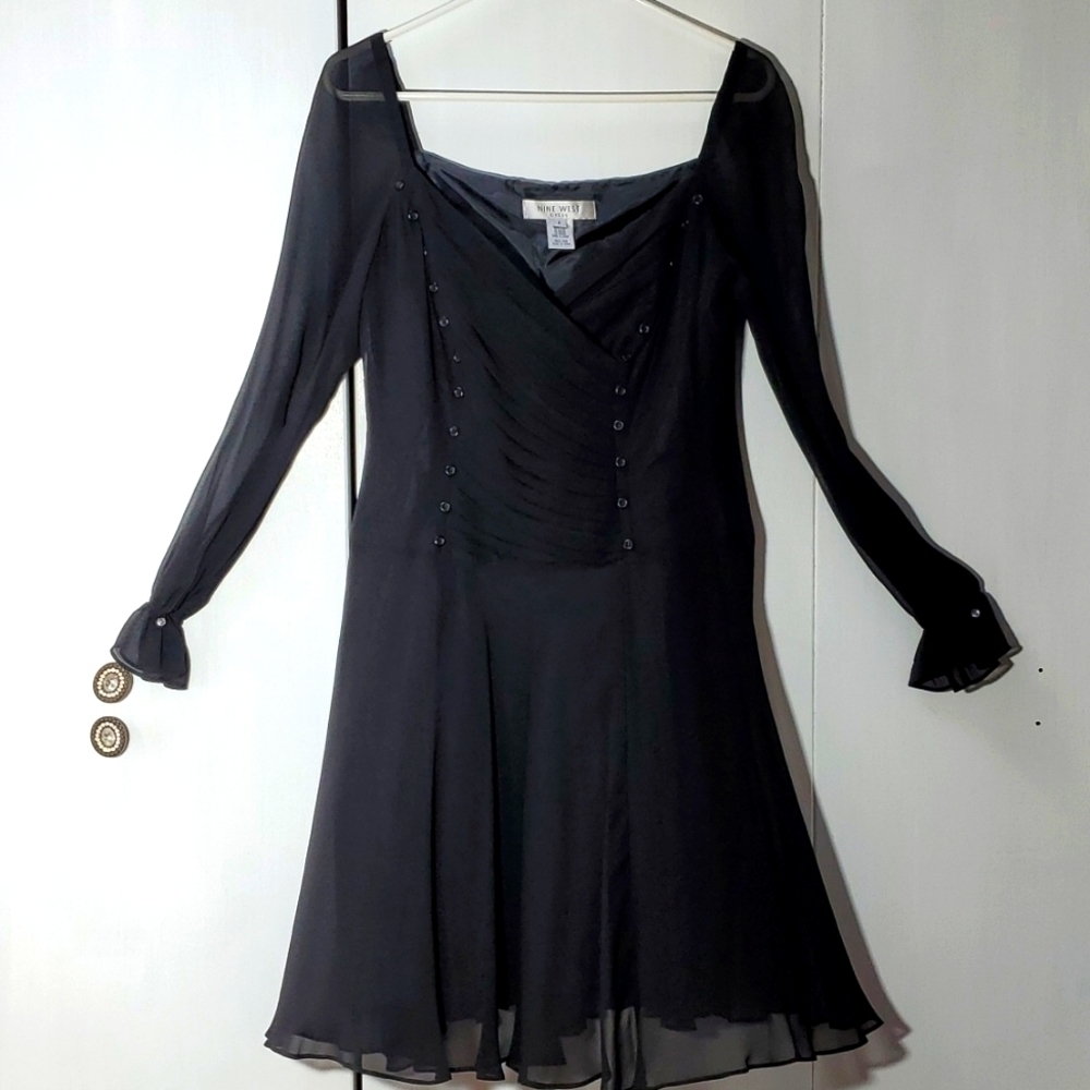 Nine West- Womens Black dress Sheer Sleeves 100% Silk corset style Front Sz.8